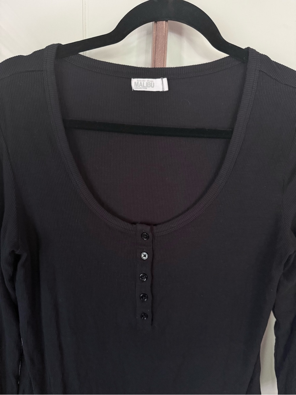 Barefoot Dreams Malibu Collection Black Ultra Soft Rib Long Sleeve Henley Top L - Picture 5 of 8